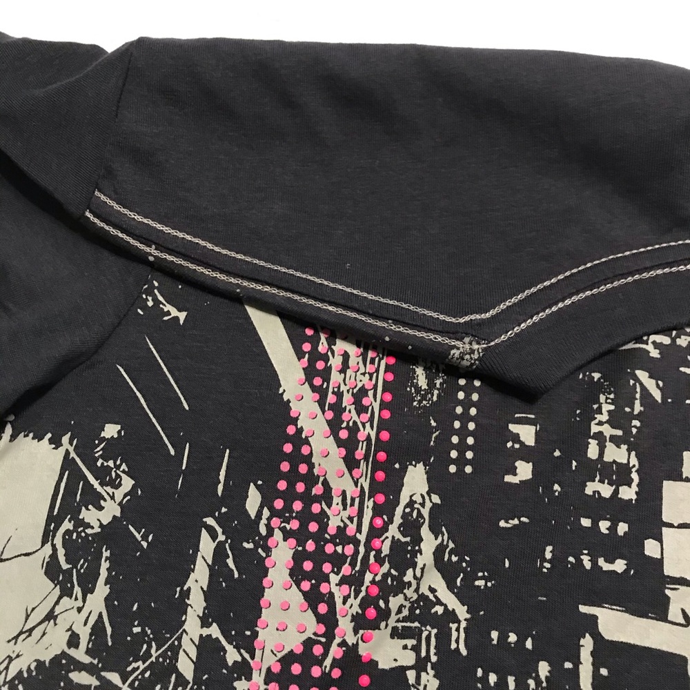 Shirt 👕 - Picture 3 of 5